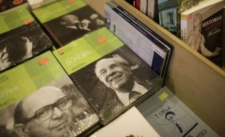 Escritor acusado de plagiar libro de Borges es procesado
